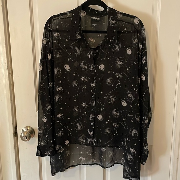 Warner Bros. Tops - Harry Potter wands and divination silky blouse size XL